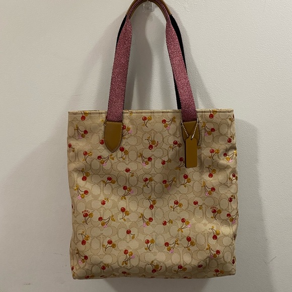 Coach tote and wristlet - Picture 7 of 7